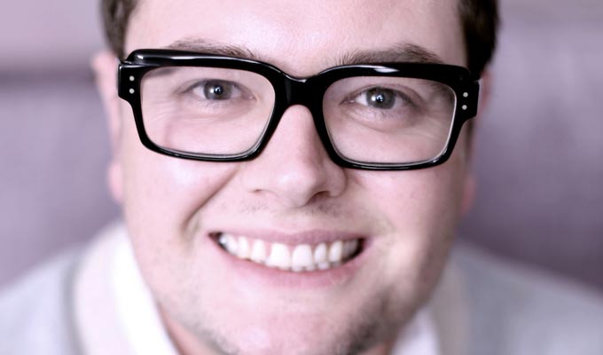 Alan Carr works on an autobiographical sitcom | ...and he's seeking a youngster to play him as a child