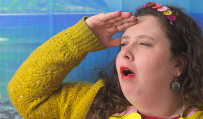  Alison Spittle Discovers Hawaii