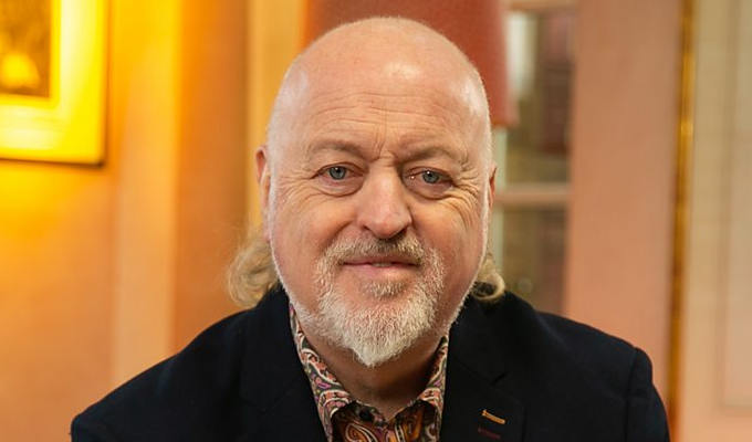 Bill Bailey to host Extraordinary Portraits | New series of BBC art show celebrates heroes of the NHS
