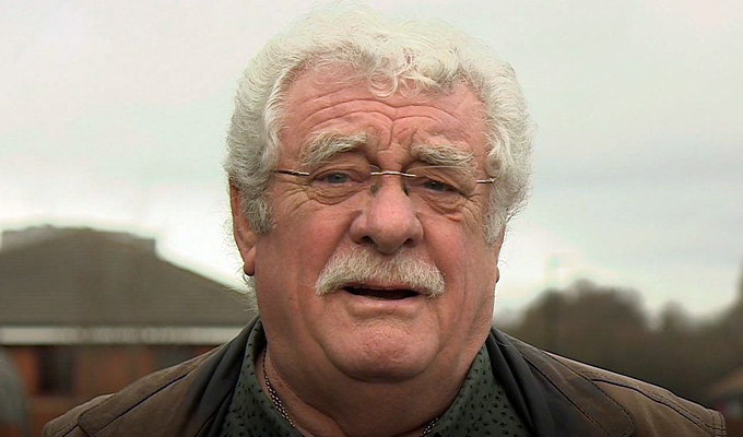Benidorm star Bobby Knutt dies at 71 | Actor started as a stand-up in the 1960s