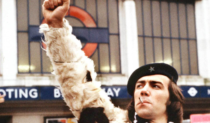 Citizen Smith set for a comeback? | Robert Lindsay in talks to revive Wolfie