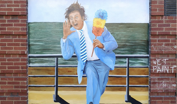 Ken Dodd remembered in new mural | What a wonderful day for getting your picture drawn on a wall and shouting: 'I'm plastered!