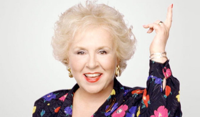Everybody loved Doris Roberts... | Tributes as sitcom star dies at 90