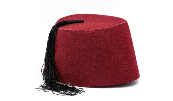Tommy Cooper’s fez auctioned off in new C4 show | Will the comic's iconic headgear make its £3,250 reserve?