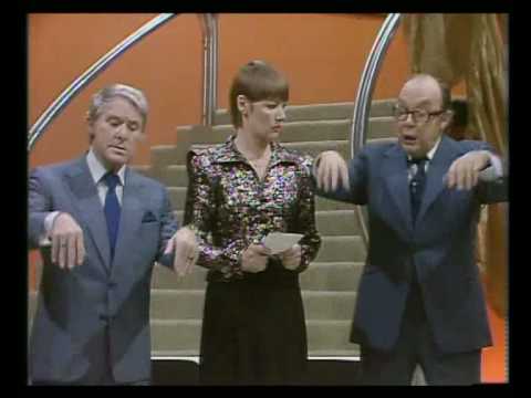Glenda Jackson on Morecambe and Wise | Doing Hamlet, a play what Ernie wrote