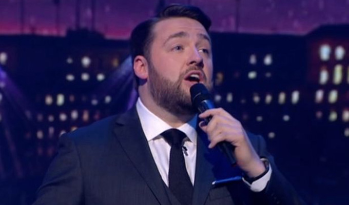 Jason Manford officially launches his music album | A Different Stage out in October