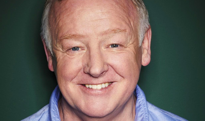 Les Dennis to play a washed-up comic | In a new play alongside Inbetweener Blake Harriso