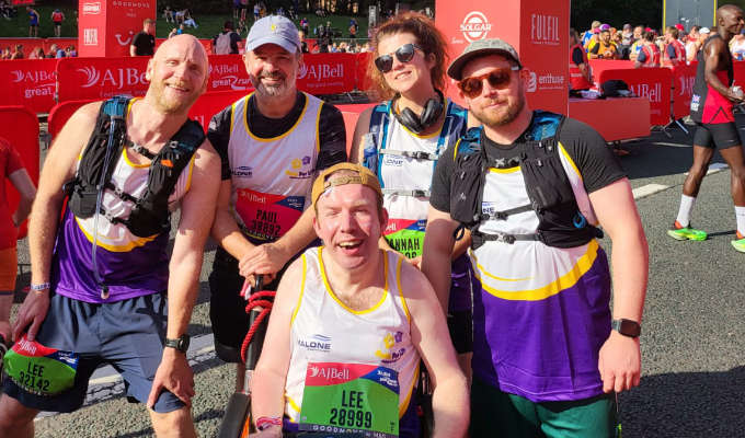Lost Voice Guy completes Great North Run | Lee Ridley and team finish half-marathon in 3hrs 1min