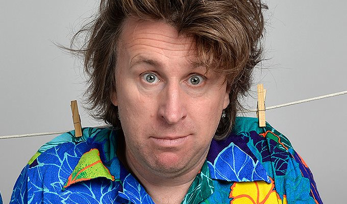 Milton Jones – Original Review | Review by Steve Bennett