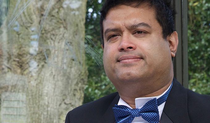  Paul Sinha: Postcards From the Z List
