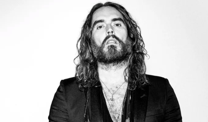Russell Brand pulls gig over coronavirus | Infected woman had previously attended venue