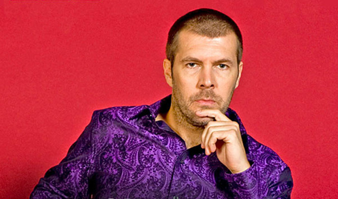 Rhod Gilbert to host comedians boxing | In aid of cancer-stricken tot