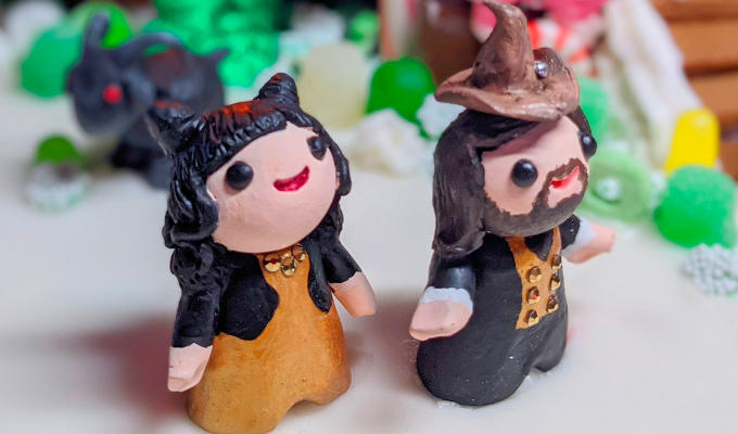 Vampires worth a bite... | Fan creates a What We Do In The Shadows gingerbread house