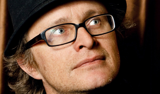 Simon Munnery: Fylm | Gig review by Steve Bennett at the Leicester Square Theatre