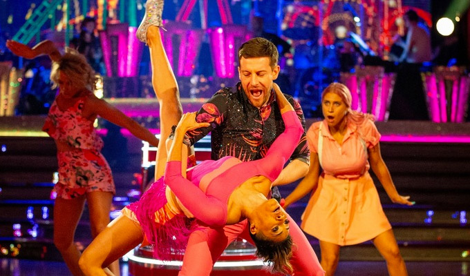 Chris Ramsey survives his salsa dip | Comedian gets to dance another day on Strictly