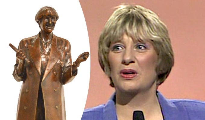 Victoria Wood statue given the OK | Bury town planners agree to bronze tribute