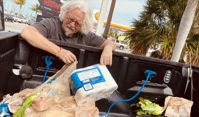 Clean eating? | Billy Connolly puts his groceries through the car wash