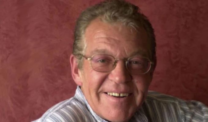 Lee Evans's comedian dad Dave dies | Tributes paid