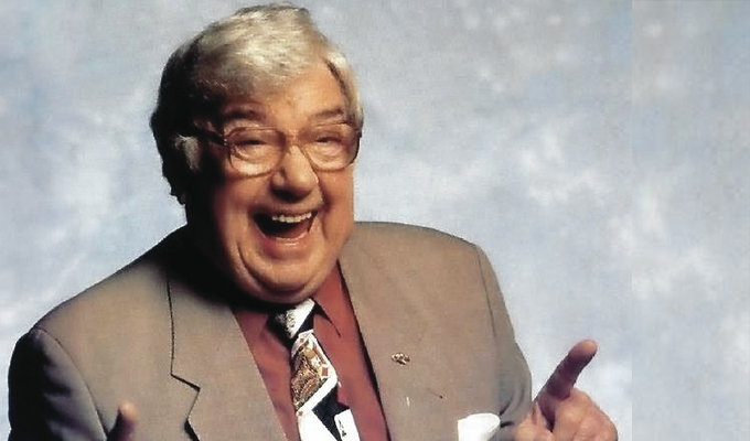 'Frank Carson once asked me for change' | Twitter users share their mundane comedian stories 'Frank Carson once asked me for change' | Twitter users share their mundane comedian stories