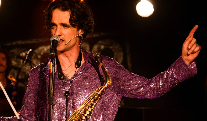 Jazz Emu: Knight Fever | Review of the funky musical comedian at the Soho Theatre