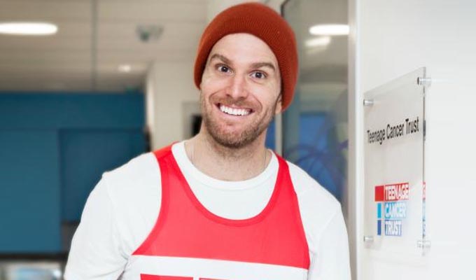 Joel Dommett, marathon man | Comic completes 26-mile race