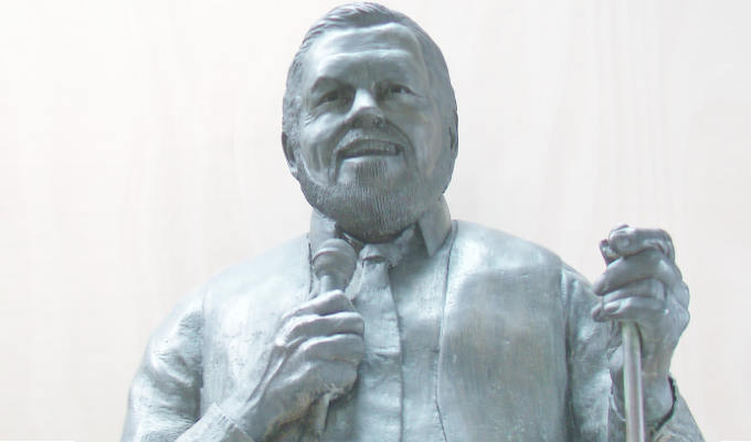 Jethro's statue is completed | ...now, where to put it?