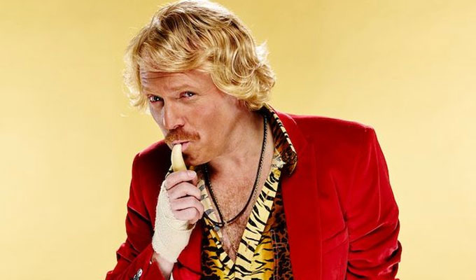 Moped thieves target Keith Lemon | ...but he hangs on to his watch
