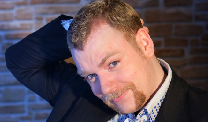 Rufus Hound – Original Review | Review by Steve Bennett