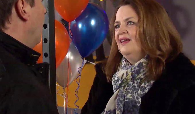Ruth Jones learns Welsh for new TV series | Gavin & Stacey star even joined long-running soap Pobol y Cwm