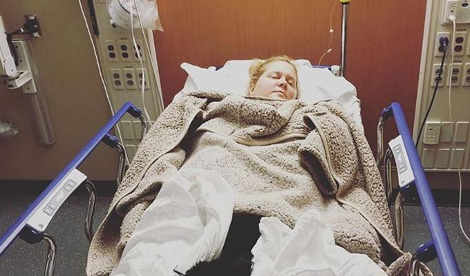 Amy Schumer hospitalised | Gigs cancelled as comic suffers pregnancy complications