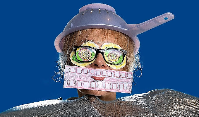 Sallyann Fellowes: Salien | Edinburgh Fringe comedy review Sallyann Fellowes: Salien | Edinburgh Fringe comedy review