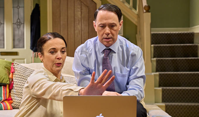 The Unfriend | Review of Steven Moffat's new comedy play with Reece Shearsmith, Amanda Abbington and Frances Barber