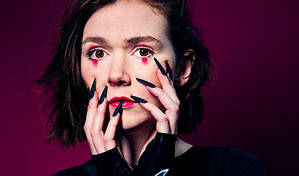 Elf Lyons: Raven